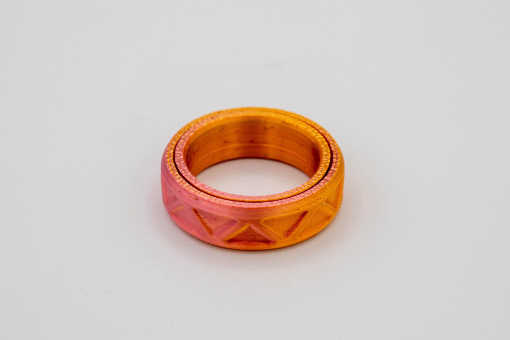 Fidget Ring - 3D Printed Spinner Ring - 16 Textures - 23 Colors - US Sizes 4 to 15 - The Pixie Print Shop