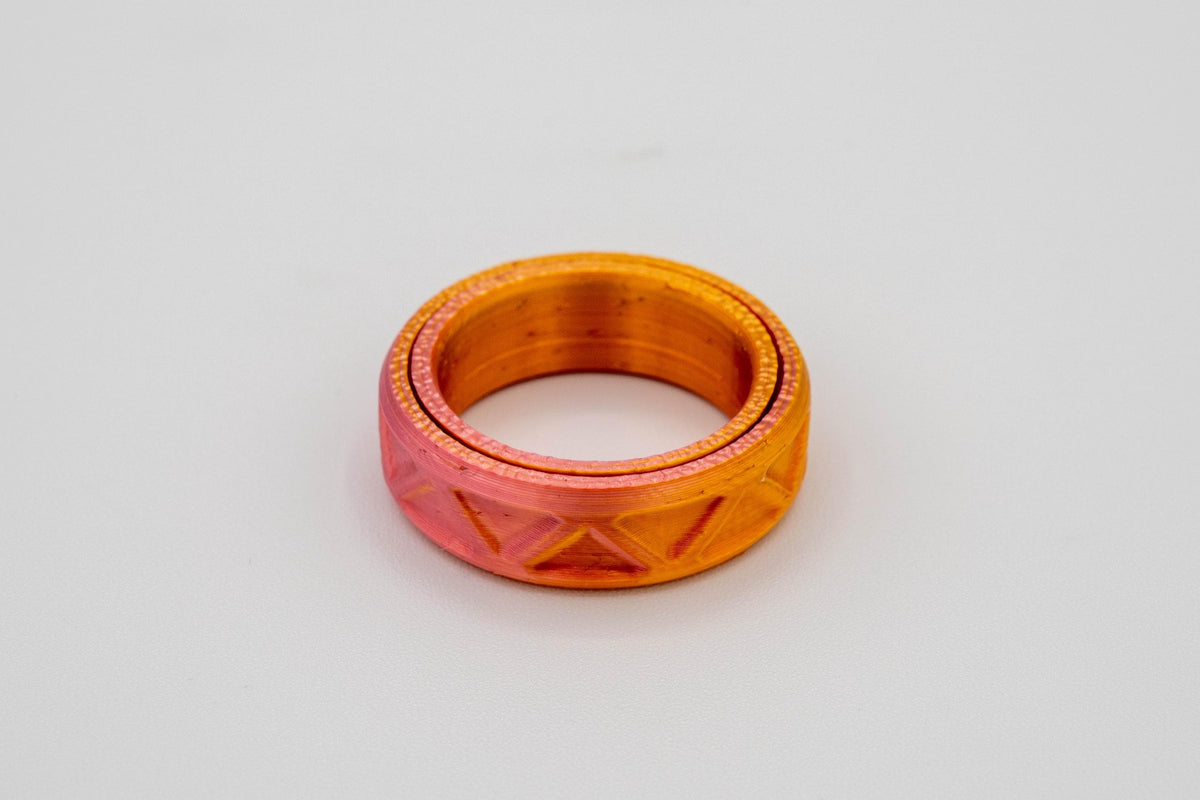 Fidget Ring - 3D Printed Spinner Ring - 16 Textures - 23 Colors - US Sizes 4 to 15 - The Pixie Print Shop